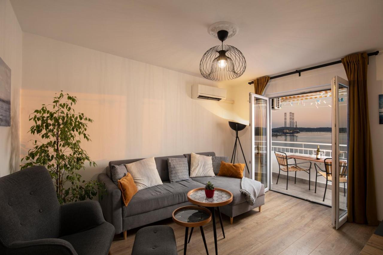Top Floor Sunset Apartment Pula Extérieur photo