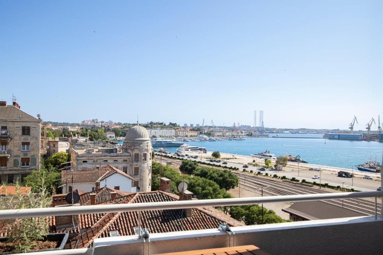 Top Floor Sunset Apartment Pula Extérieur photo